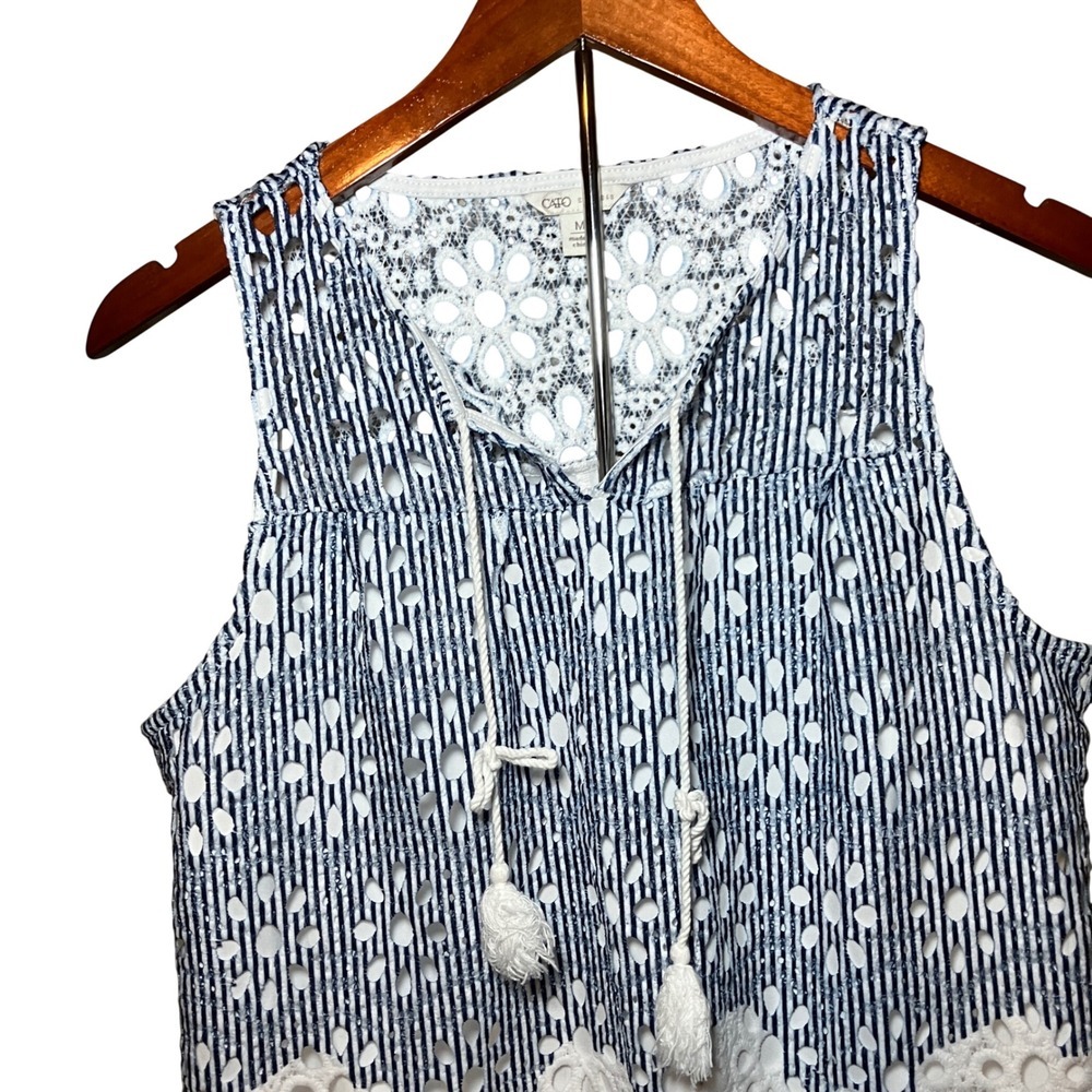 Cato Sleeveless Blouse Womens Medium Blue White Striped Eyelet Lace Tassel Top - Picture 2 of 9